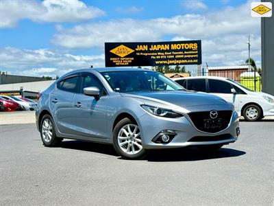 2013 Mazda Axela