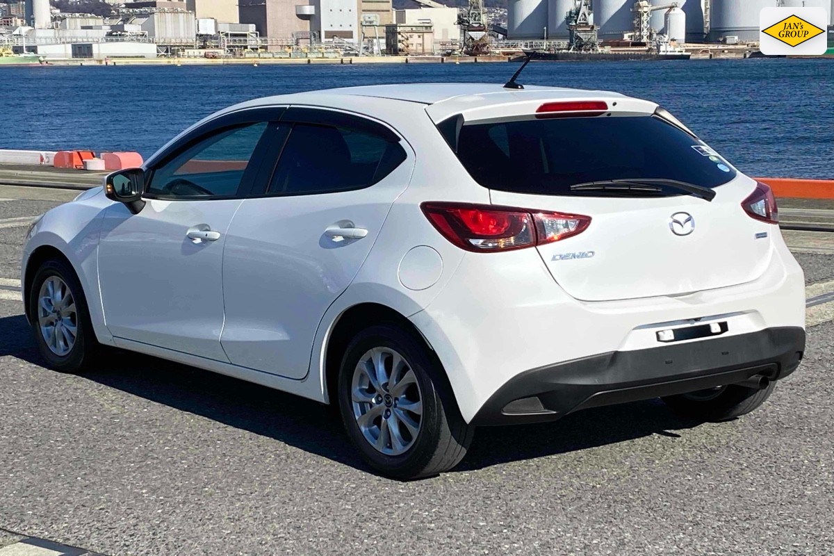 2014 Mazda Demio