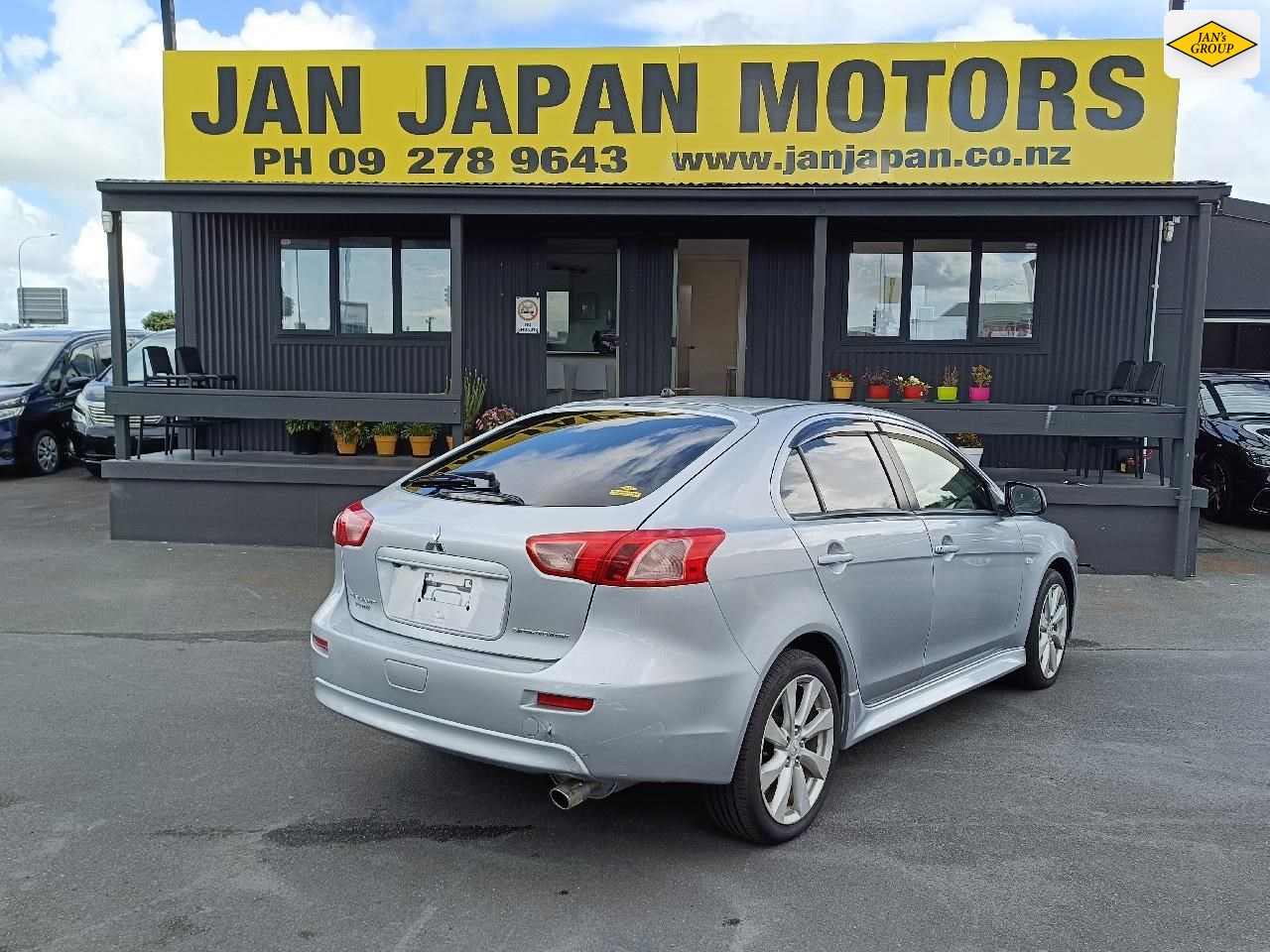 2012 Mitsubishi Galant