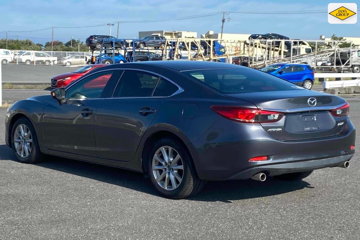 2012 Mazda Atenza