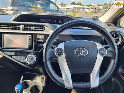 2015 Toyota Aqua - Thumbnail