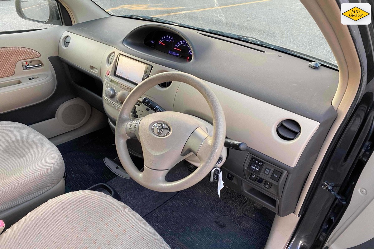 2014 Toyota Sienta