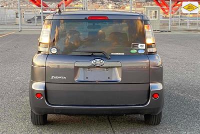 2014 Toyota Sienta - Thumbnail