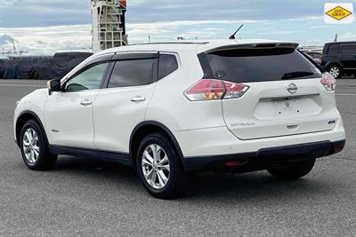 2015 Nissan X-Trail - Thumbnail