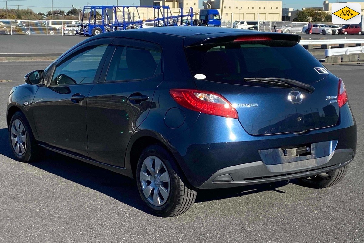 2014 Mazda Demio