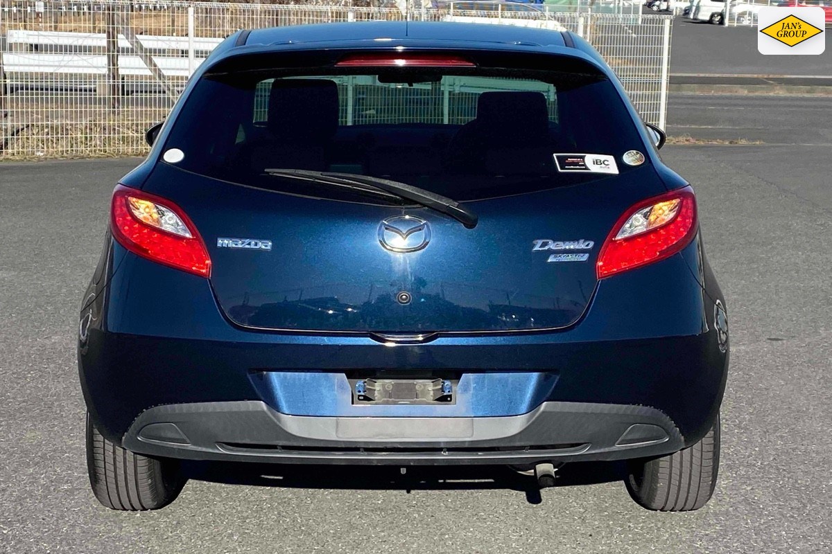 2014 Mazda Demio