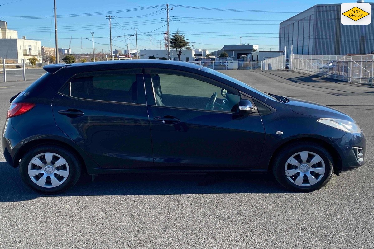 2014 Mazda Demio