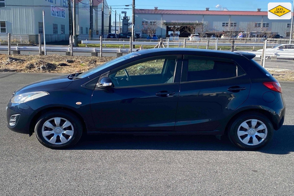 2014 Mazda Demio