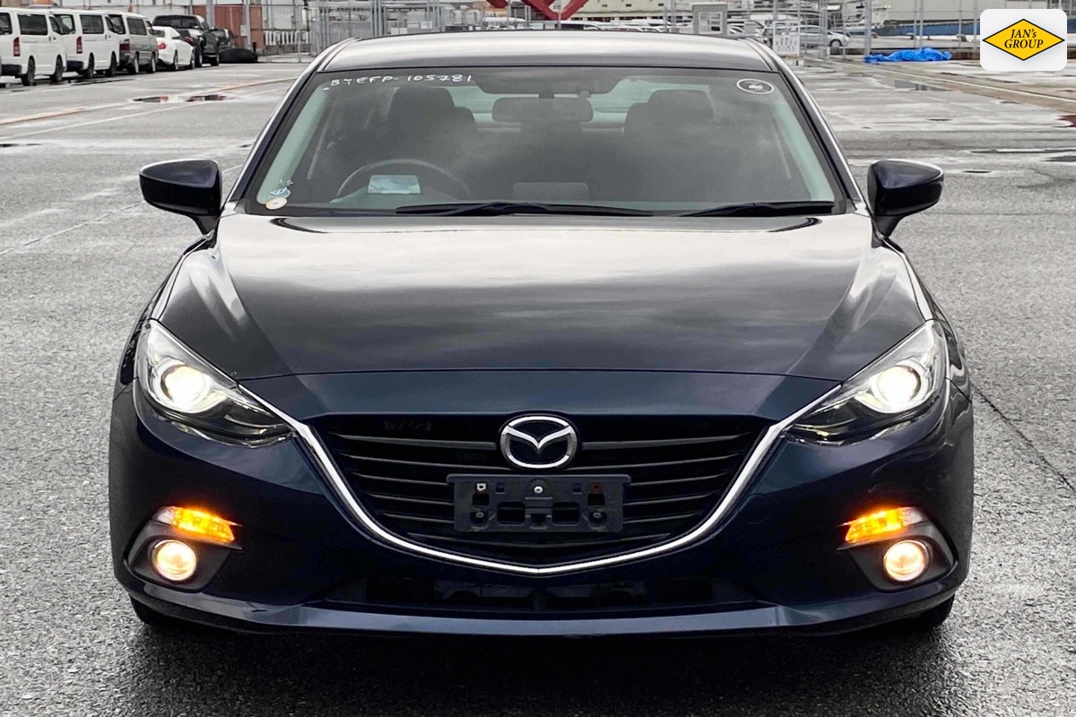 2014 Mazda Axela