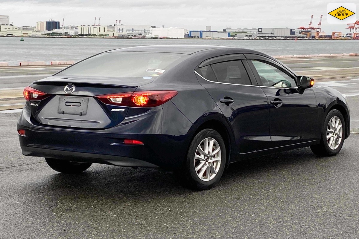 2014 Mazda Axela