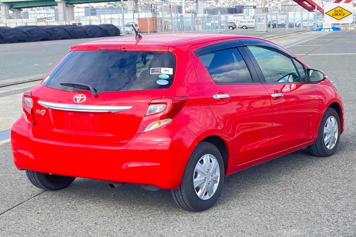 2016 Toyota Vitz