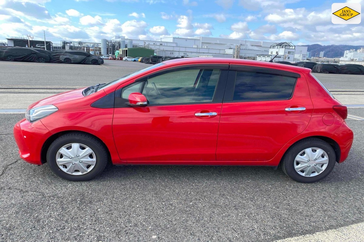 2016 Toyota Vitz