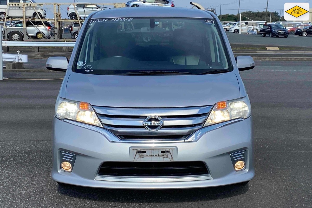 2013 Nissan Serena