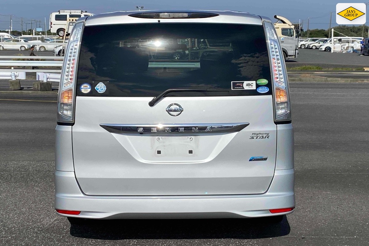 2013 Nissan Serena