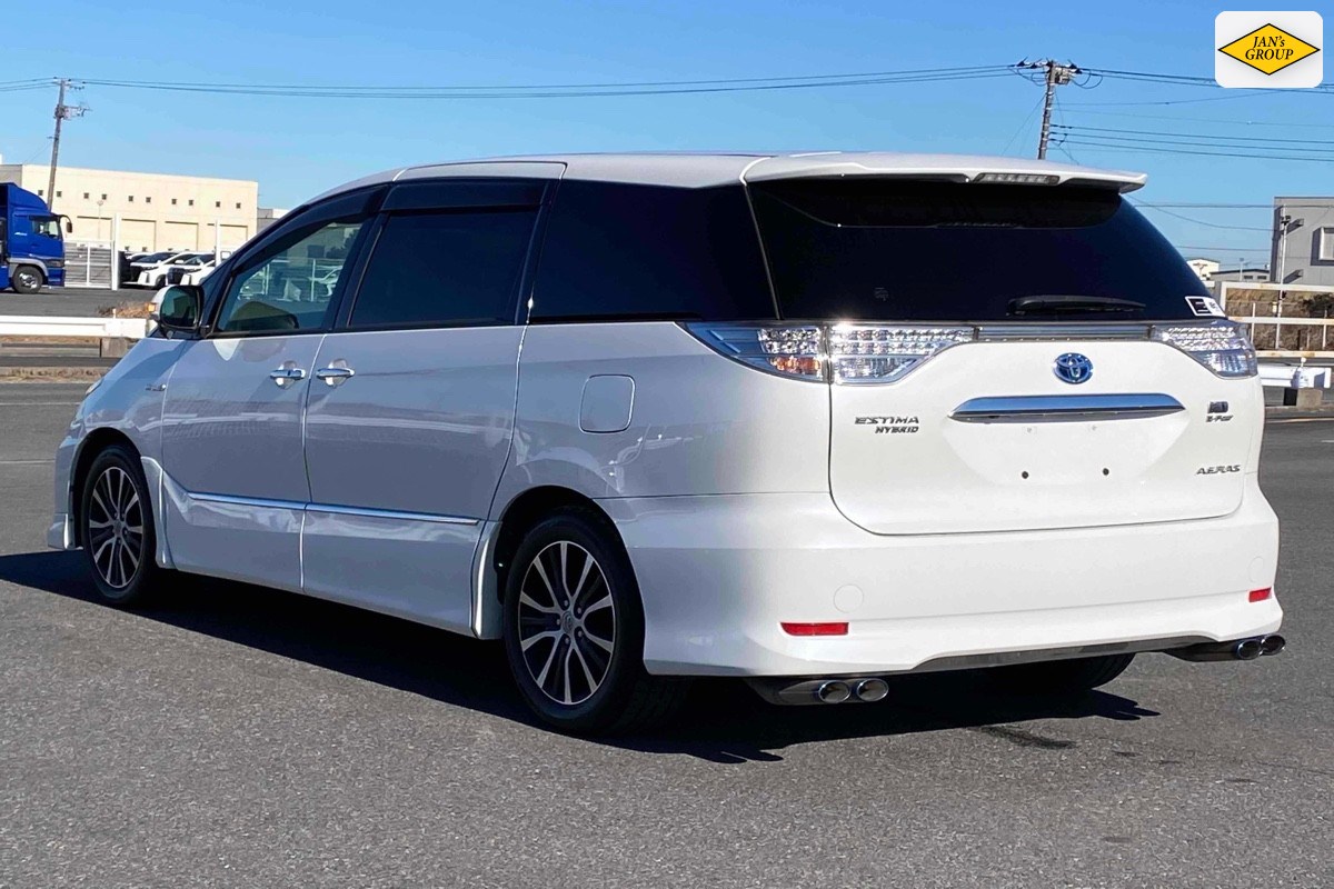 2015 Toyota Estima