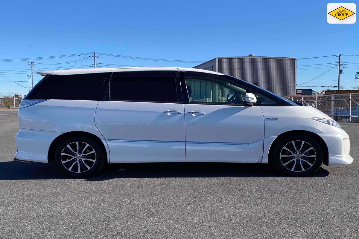 2015 Toyota Estima