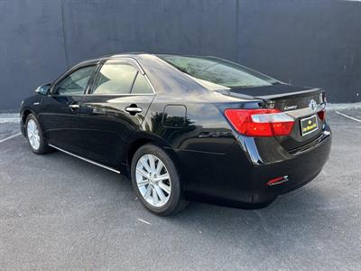 2011 Toyota Camry - Thumbnail