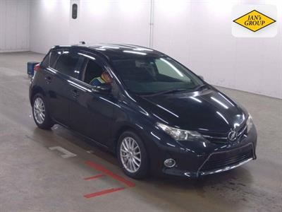 2013 Toyota Auris - Thumbnail