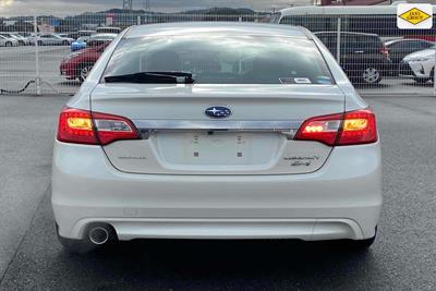 2017 Subaru Legacy - Thumbnail