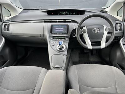 2011 Toyota Prius - Thumbnail