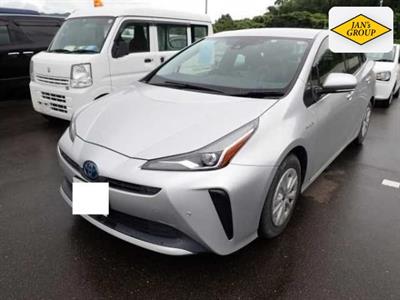 2019 Toyota Prius - Thumbnail