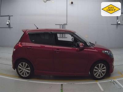 2014 Suzuki Swift - Thumbnail