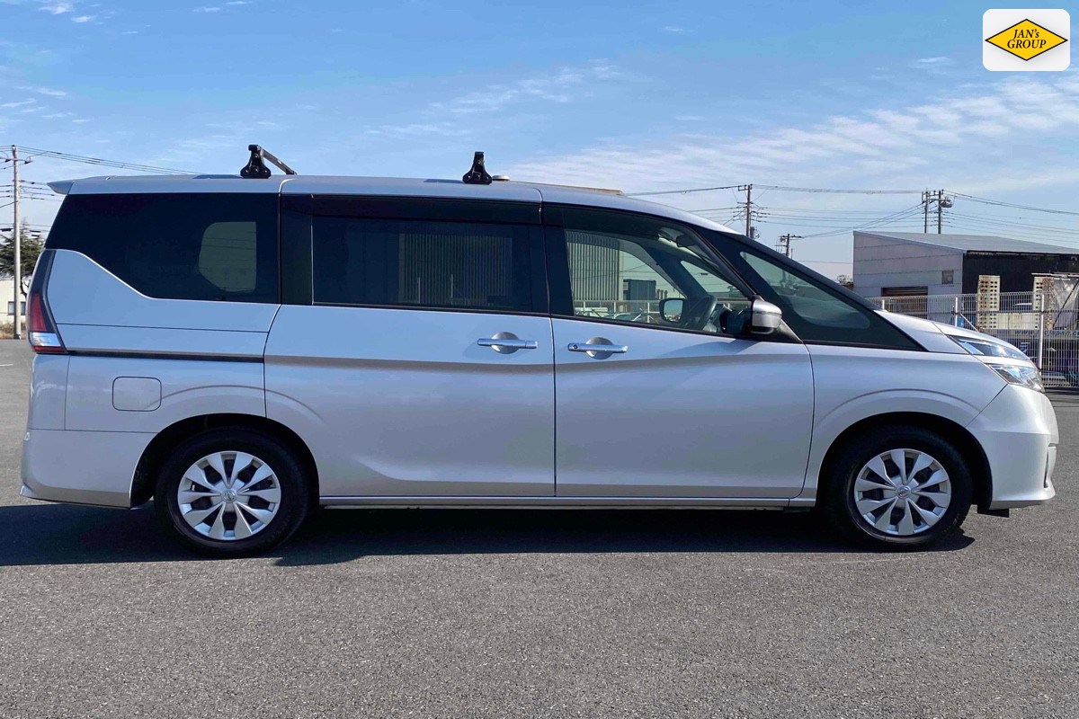 2017 Nissan Serena