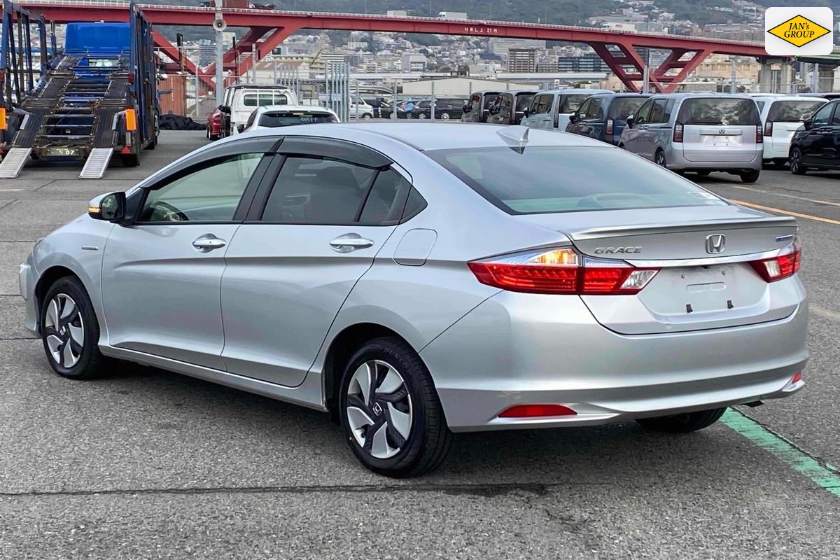 2015 Honda Grace