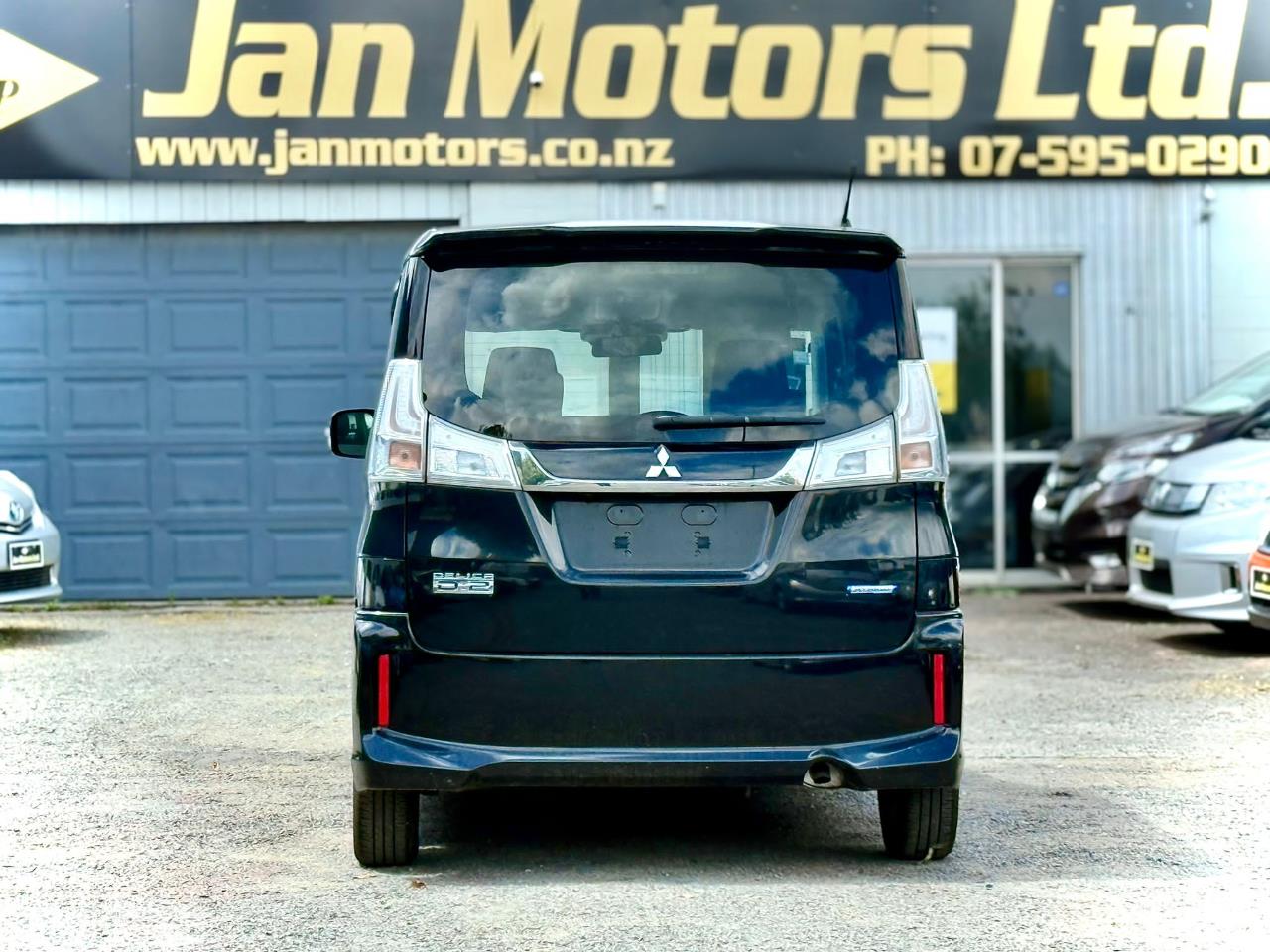 2016 Mitsubishi Delica