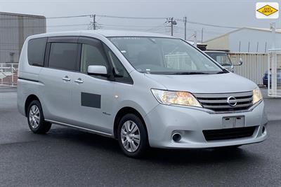 2013 Nissan Serena - Thumbnail