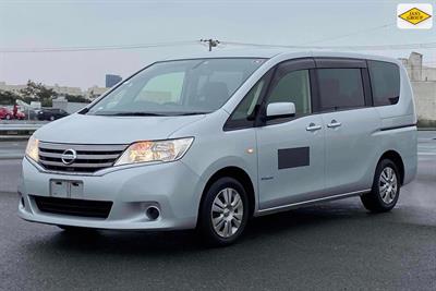 2013 Nissan Serena - Thumbnail