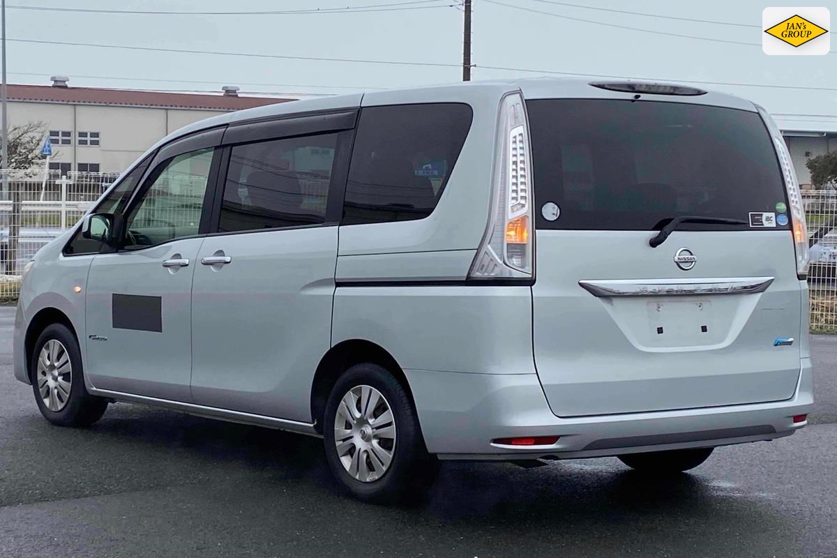 2013 Nissan Serena