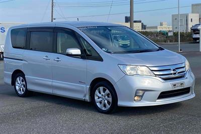 2013 Nissan Serena