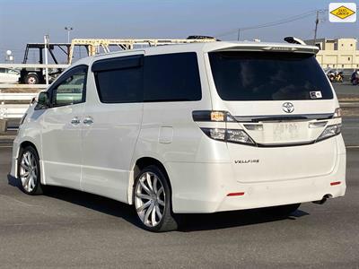 2012 Toyota Vellfire - Thumbnail