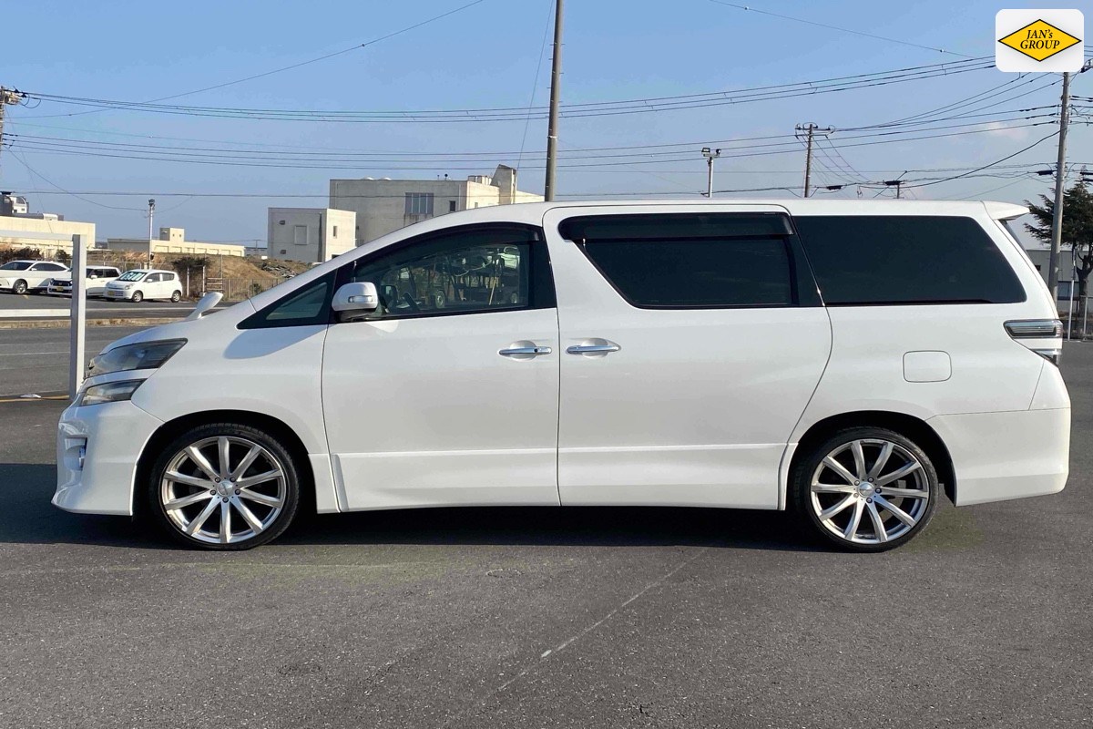 2012 Toyota Vellfire