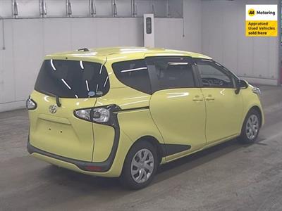 2015 Toyota Sienta - Thumbnail