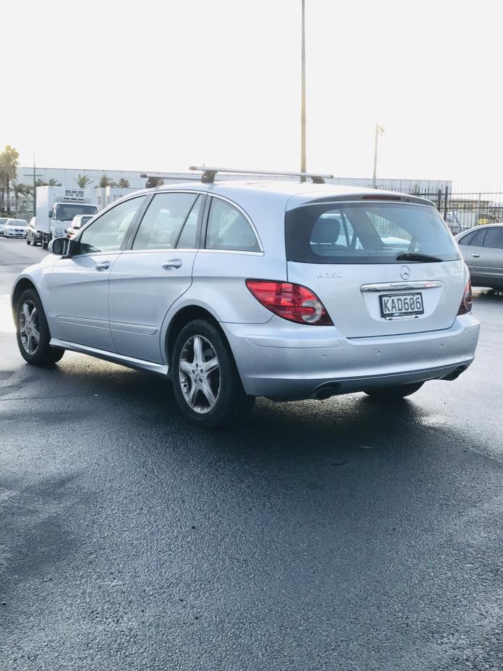 2006 Mercedes-Benz R350