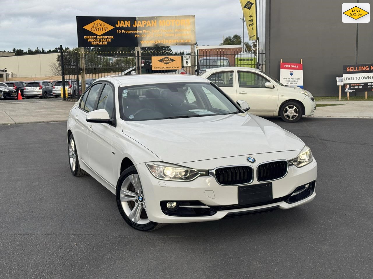 2012 BMW 320i