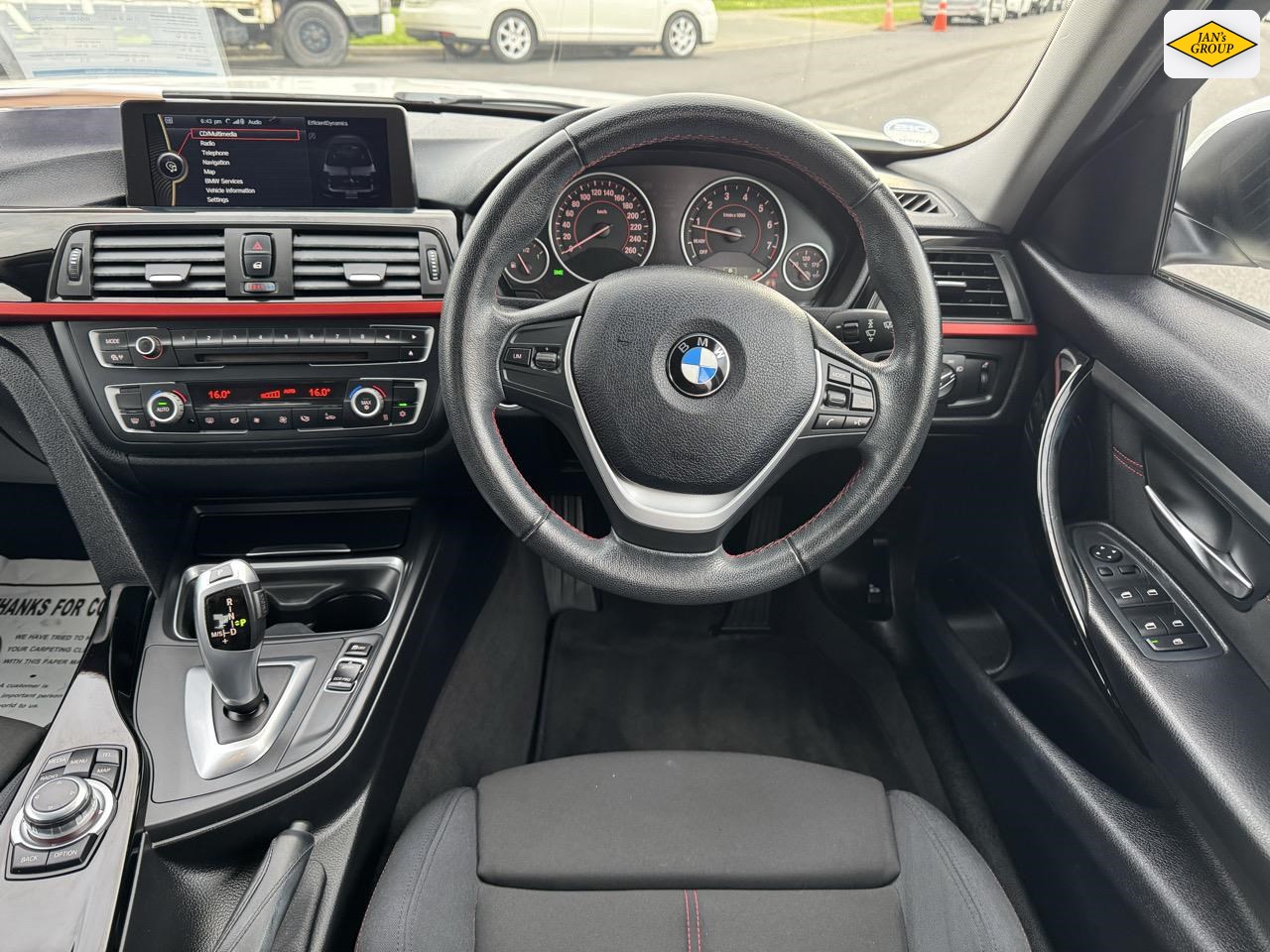 2012 BMW 320i