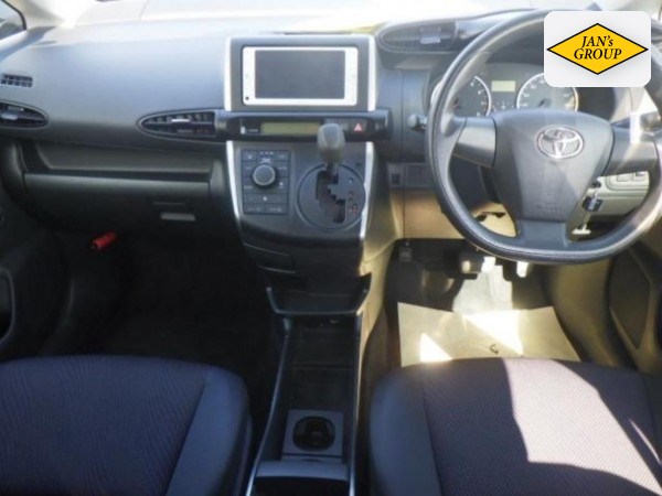 2013 Toyota Wish