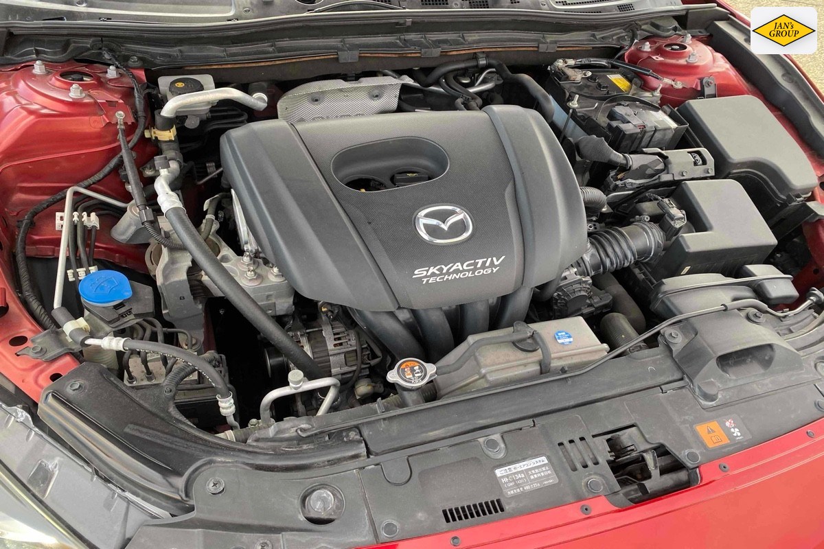 2016 Mazda Axela