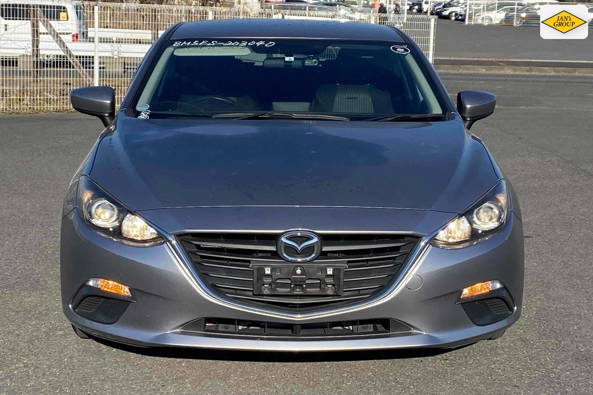 2015 Mazda Axela