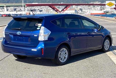 2013 Toyota Prius - Thumbnail