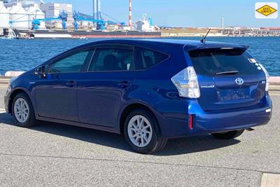 2013 Toyota Prius - Thumbnail