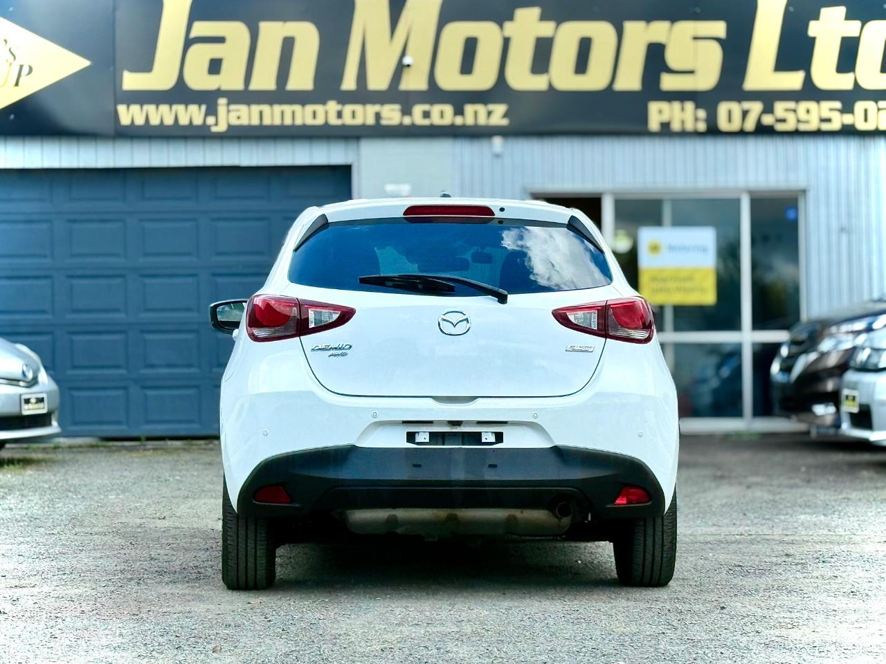 2019 Mazda Demio