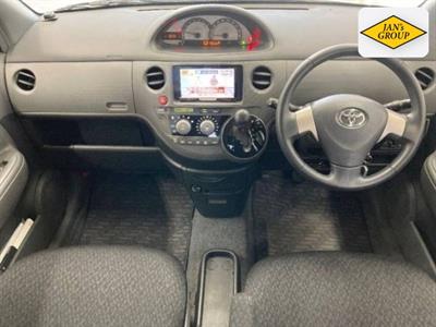 2014 Toyota Sienta - Thumbnail