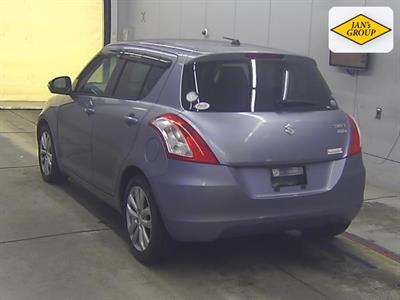 2013 Suzuki Swift - Thumbnail