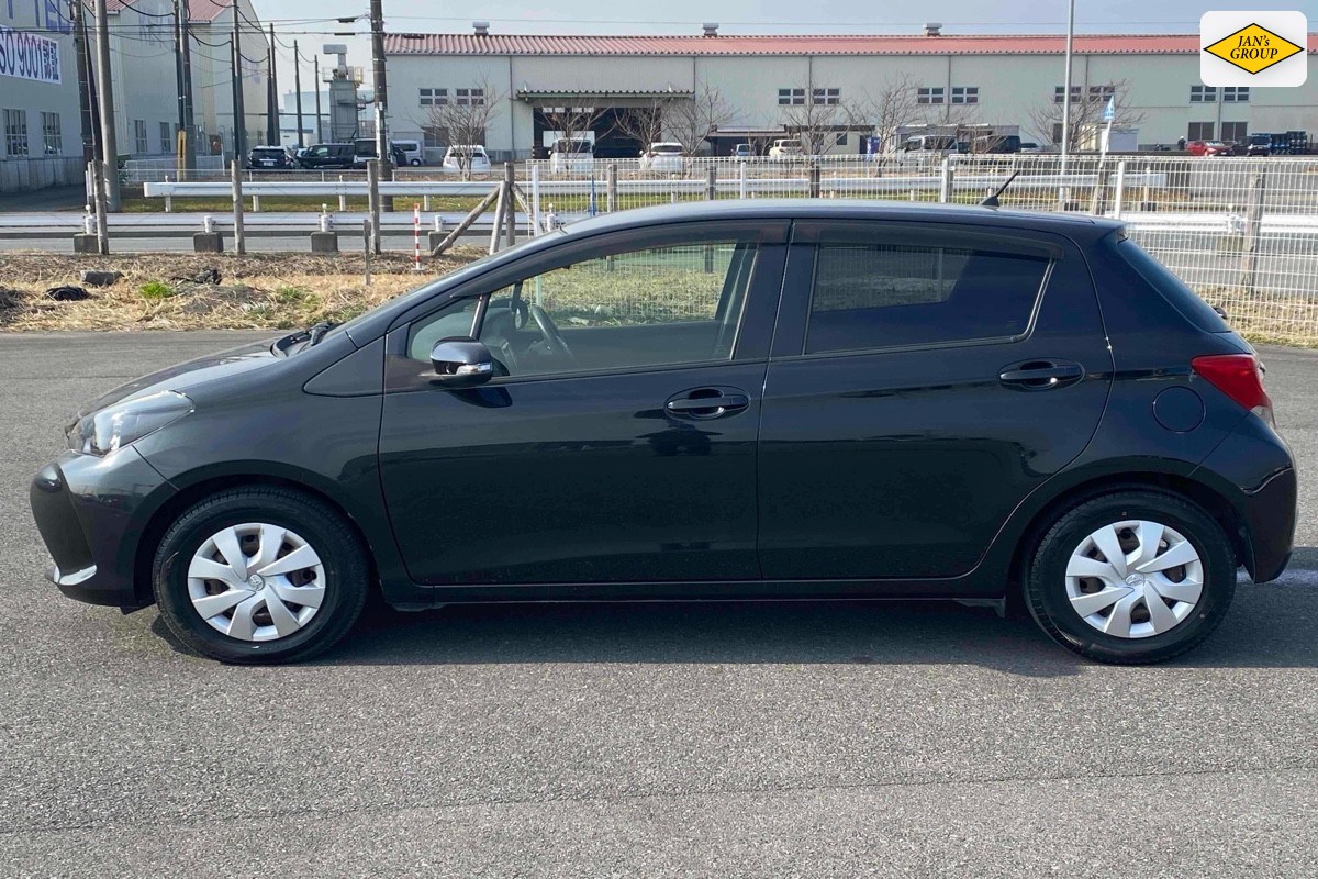 2016 Toyota Vitz