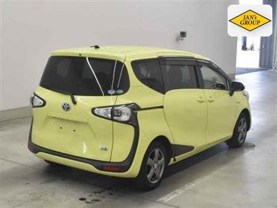 2016 Toyota Sienta - Thumbnail