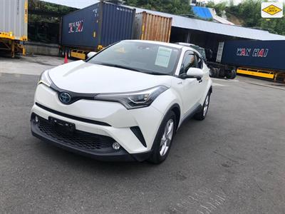 2017 Toyota C-HR - Thumbnail